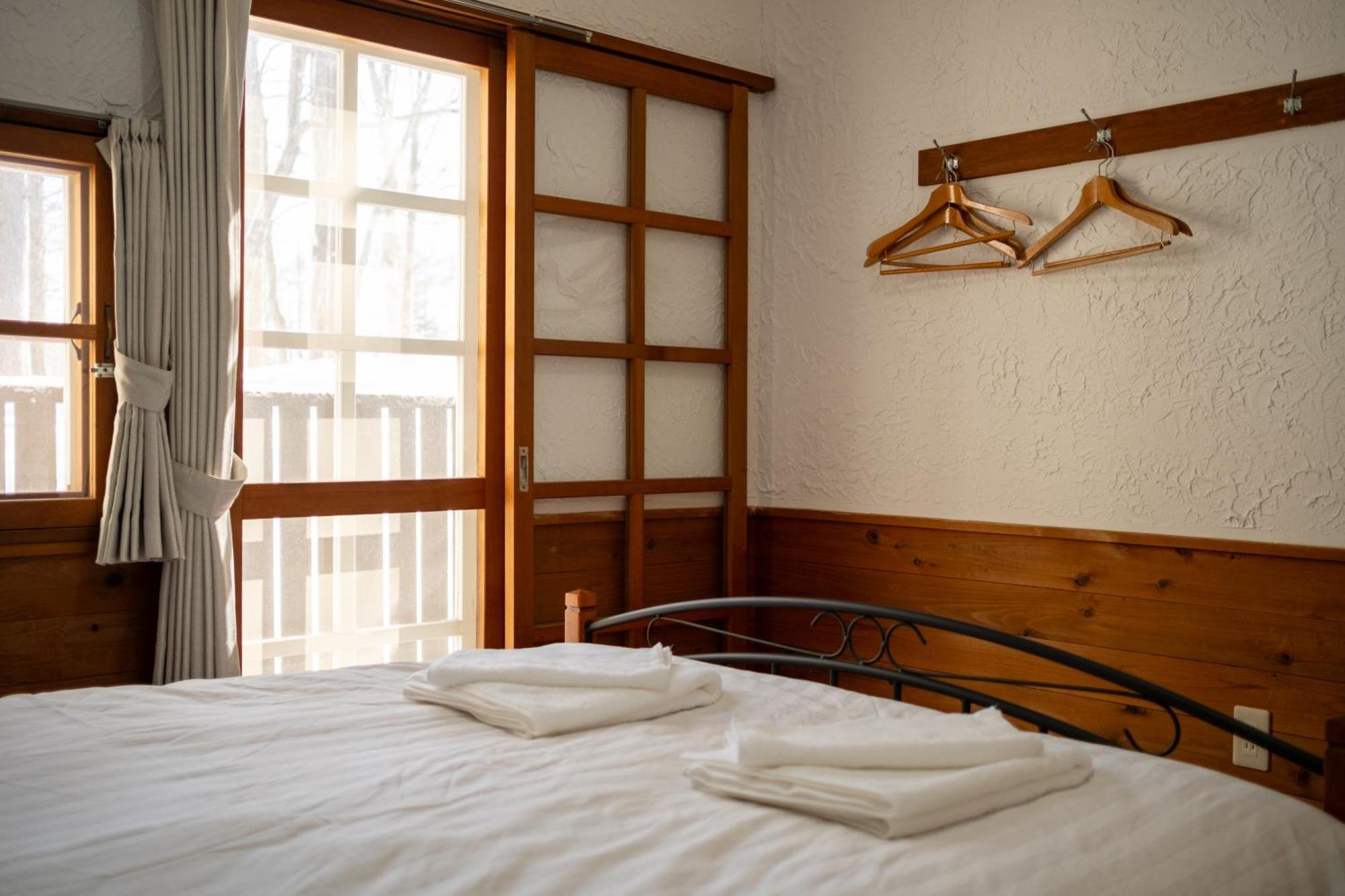 飯山市 Sweet Spot Madarao Bed & Breakfast エクステリア 写真