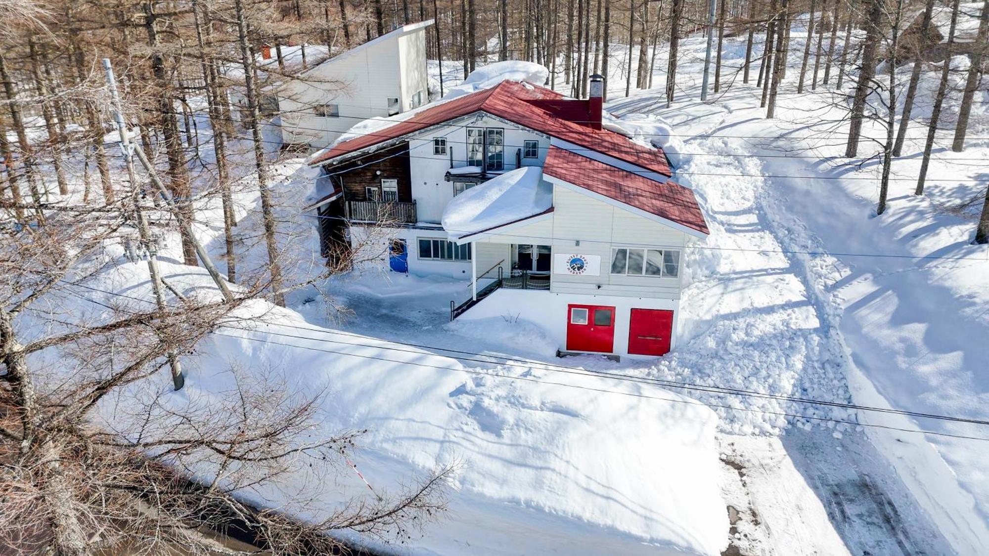 飯山市 Sweet Spot Madarao Bed & Breakfast エクステリア 写真