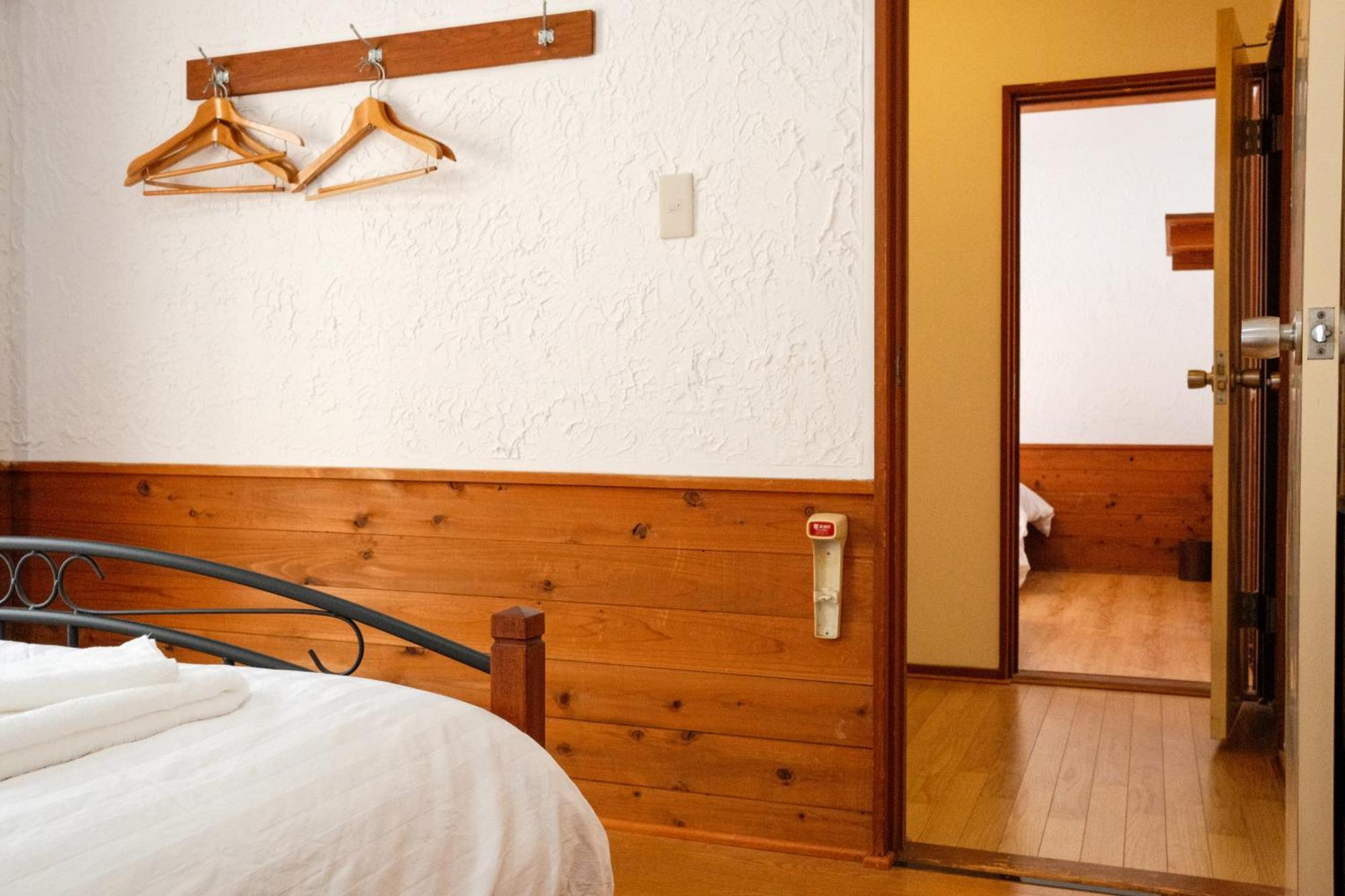 飯山市 Sweet Spot Madarao Bed & Breakfast エクステリア 写真