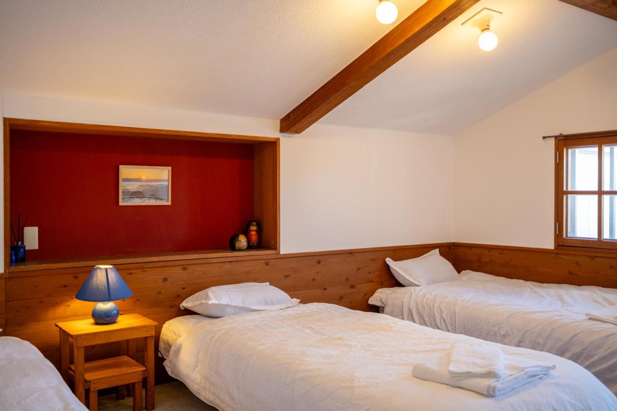 飯山市 Sweet Spot Madarao Bed & Breakfast エクステリア 写真